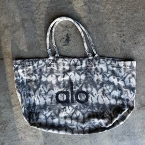 Alo Yoga Tote Bag Gray Tie Dye Logo Workout Beach Gym Shopper Oversized